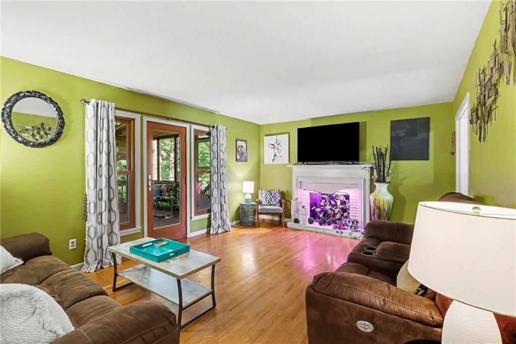 9334 Woodward Street — photo 17