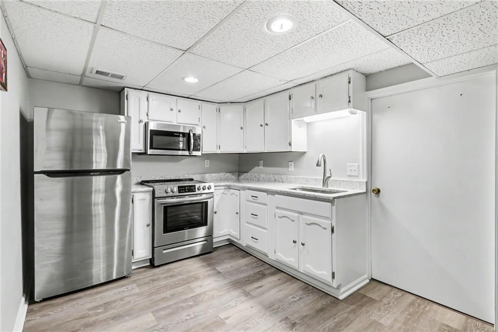 9334 Woodward Street — photo 18