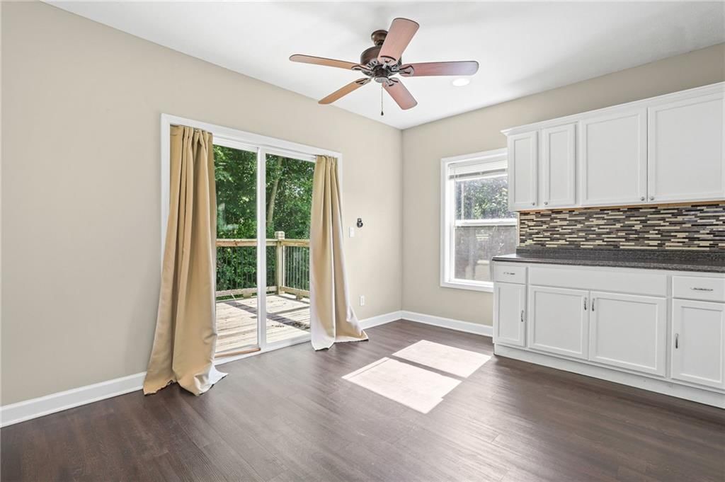 309 E Black Diamond Street — photo 15