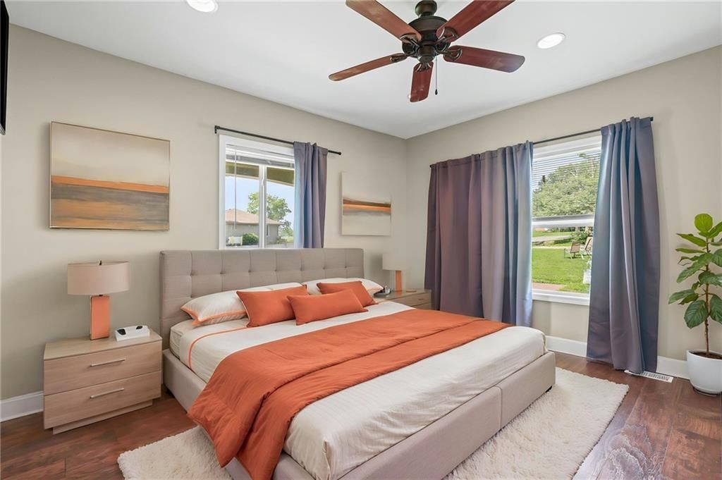 309 E Black Diamond Street — photo 18