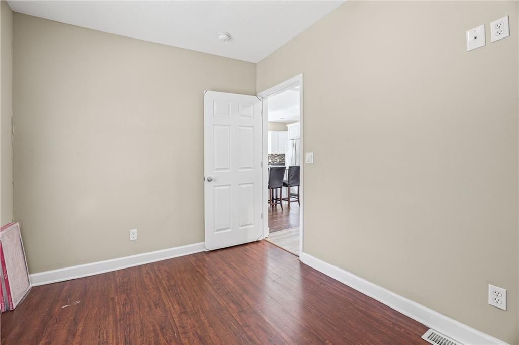 309 E Black Diamond Street — photo 27