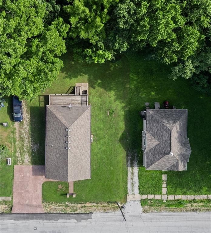 309 E Black Diamond Street — photo 35