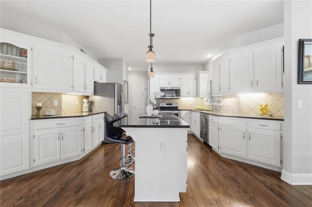 13848 Pembroke Drive — photo 12
