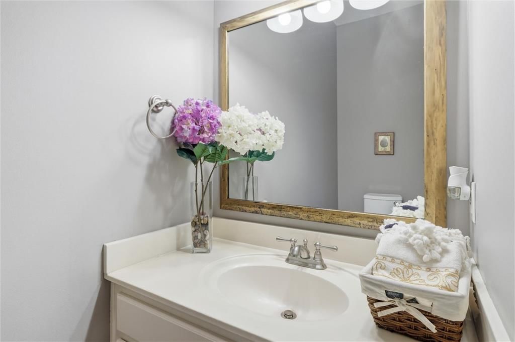 13848 Pembroke Drive — photo 24