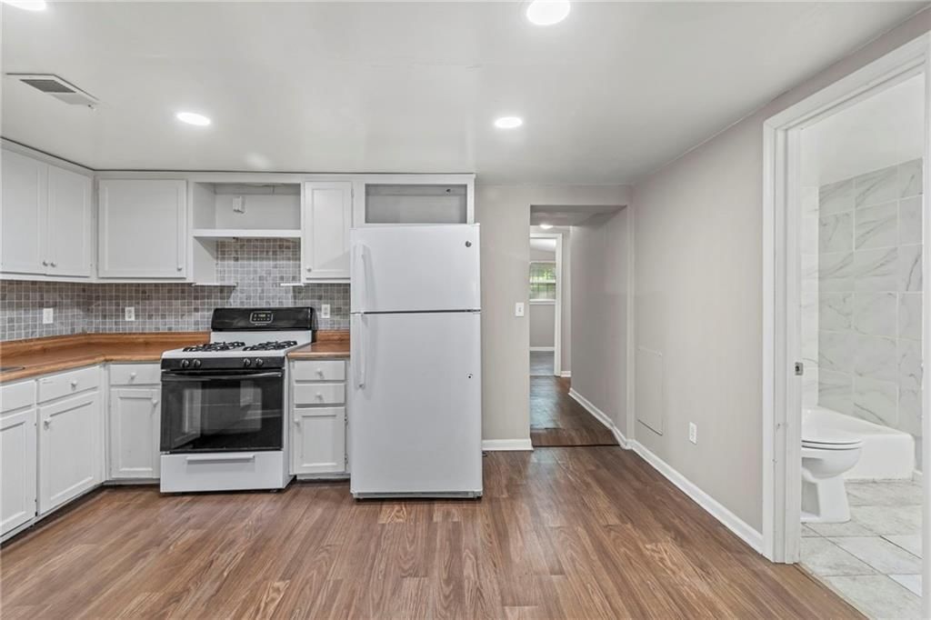 9421 E 67th Terrace — photo 11