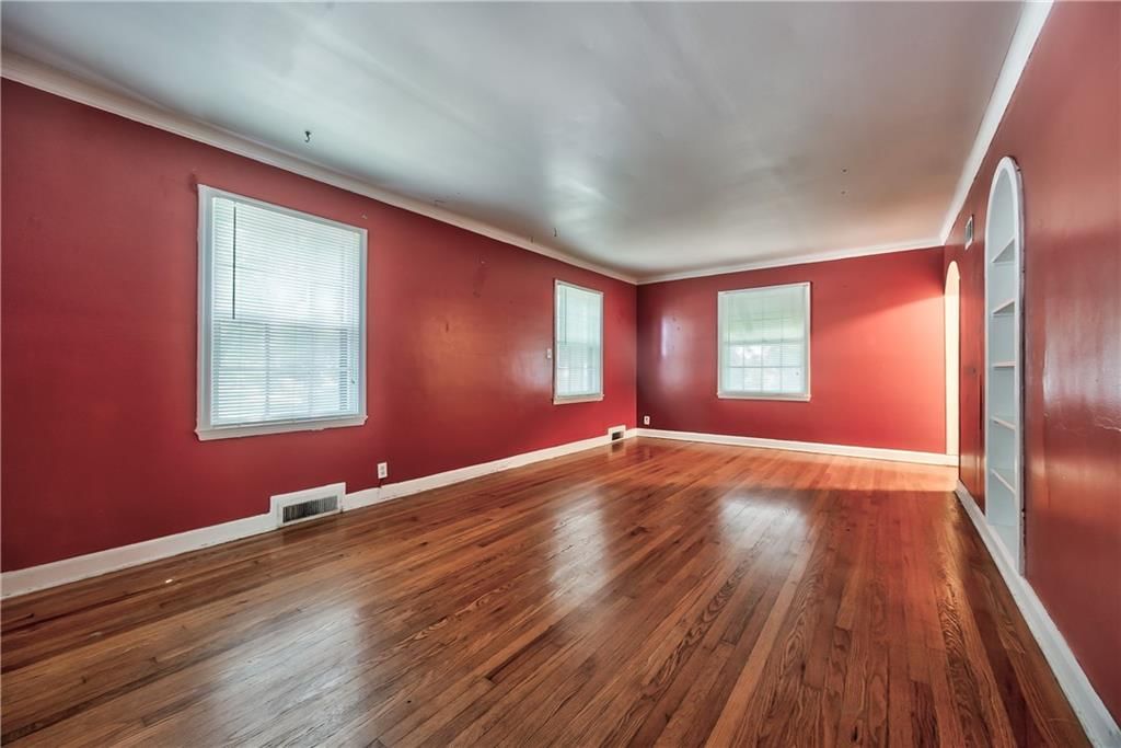 8037 Jefferson Street — photo 9