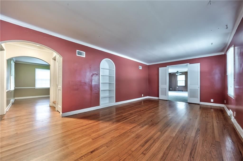 8037 Jefferson Street — photo 10