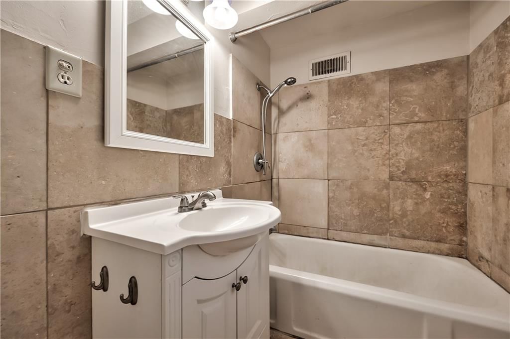 8037 Jefferson Street — photo 12
