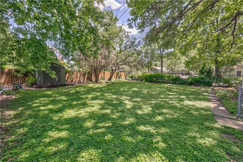 8037 Jefferson Street — photo 16