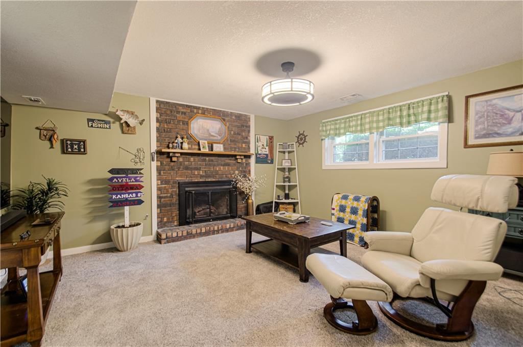 204 S Brittany Drive — photo 16