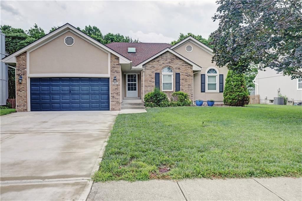 205 SE Breon Bay Street, Lee's Summit, MO