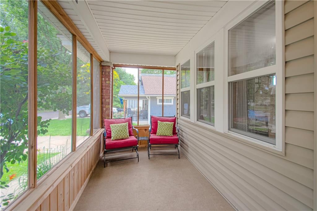 1714 S Overton Avenue — photo 4