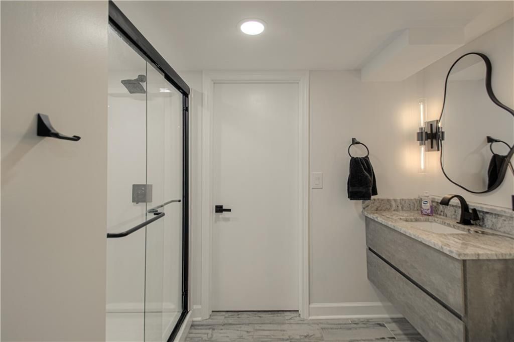 1714 S Overton Avenue — photo 32