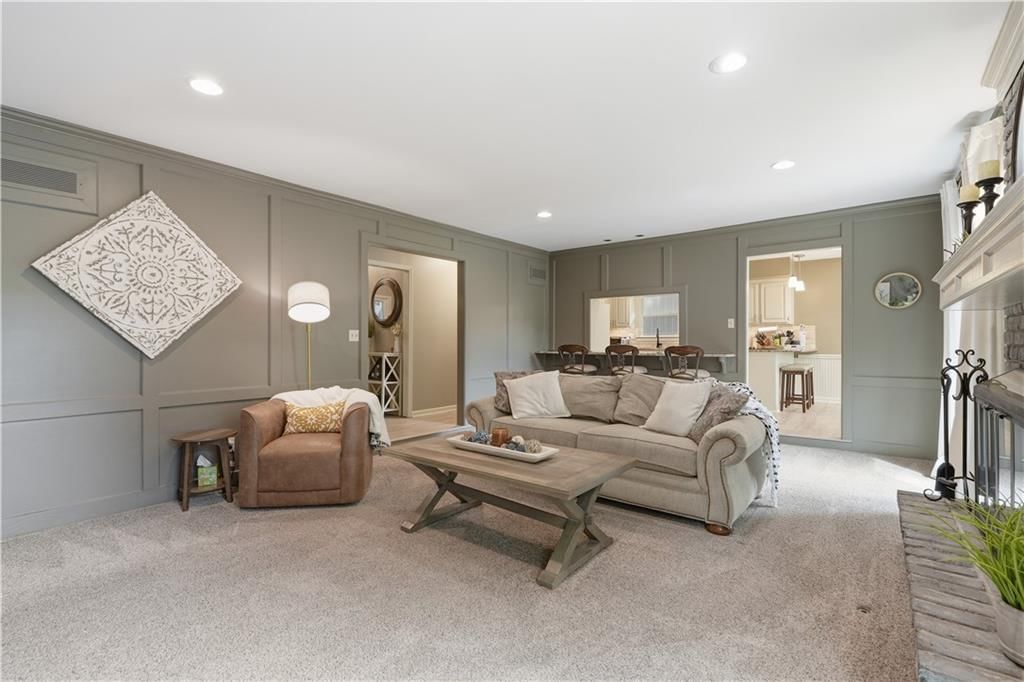 1704 NW Weatherstone Drive — photo 15