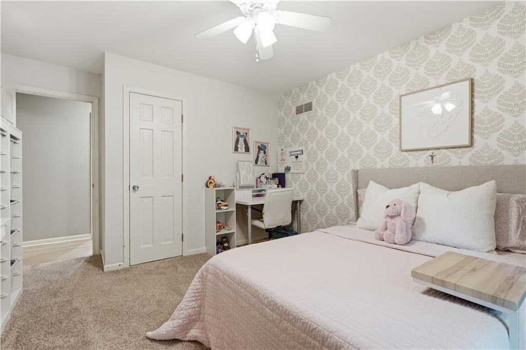 1704 NW Weatherstone Drive — photo 38
