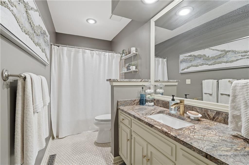 1704 NW Weatherstone Drive — photo 39
