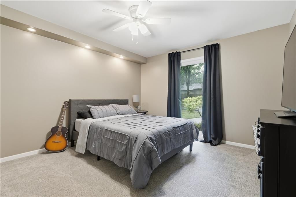 1704 NW Weatherstone Drive — photo 40
