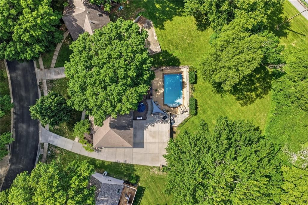 1704 NW Weatherstone Drive — photo 76