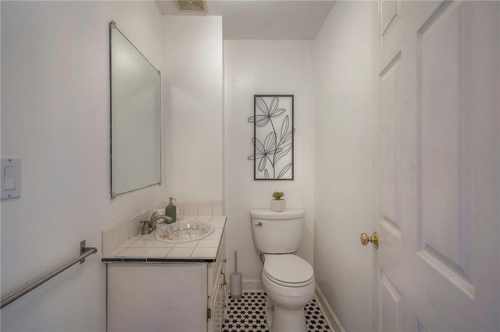 801 Valentine Road — photo 30