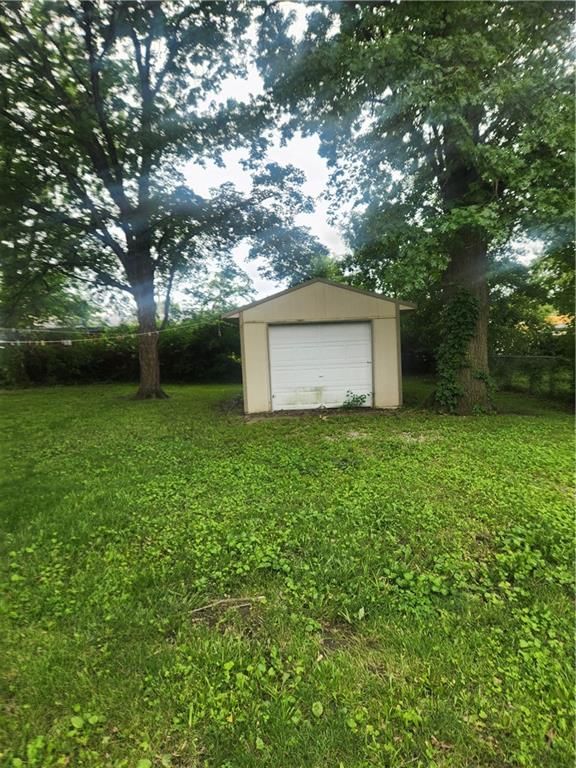 709 W South Street — photo 11
