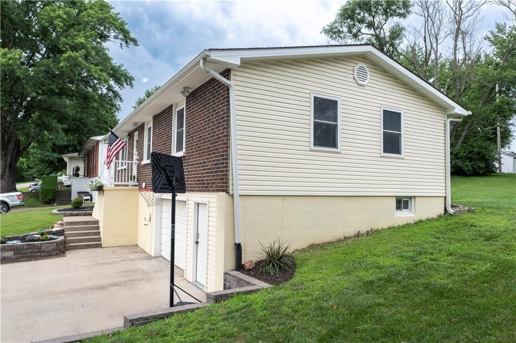 2220 Millwood Drive — photo 8