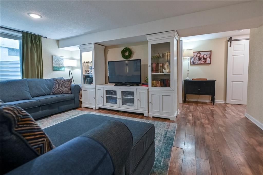 2220 Millwood Drive — photo 32