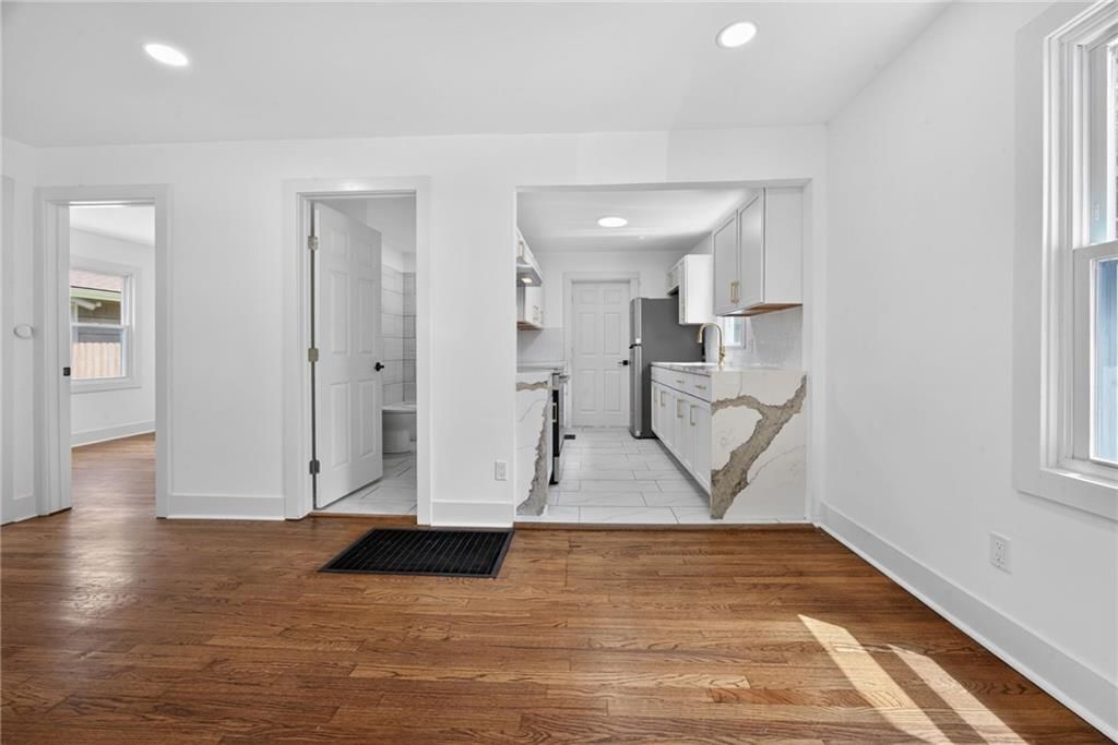 110 W 79th Terrace — photo 13