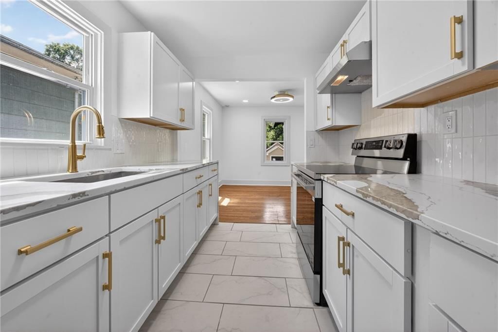 110 W 79th Terrace — photo 19