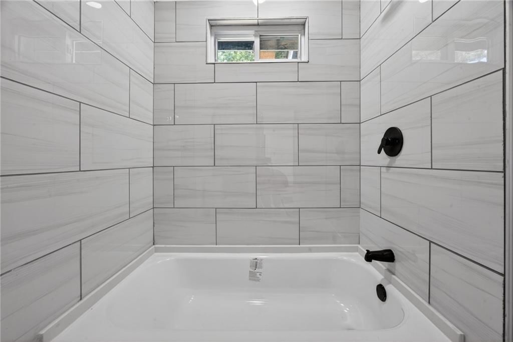 110 W 79th Terrace — photo 22