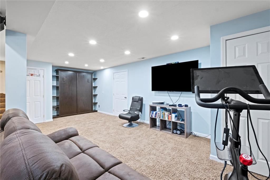 11039 N Ditman Avenue — photo 26