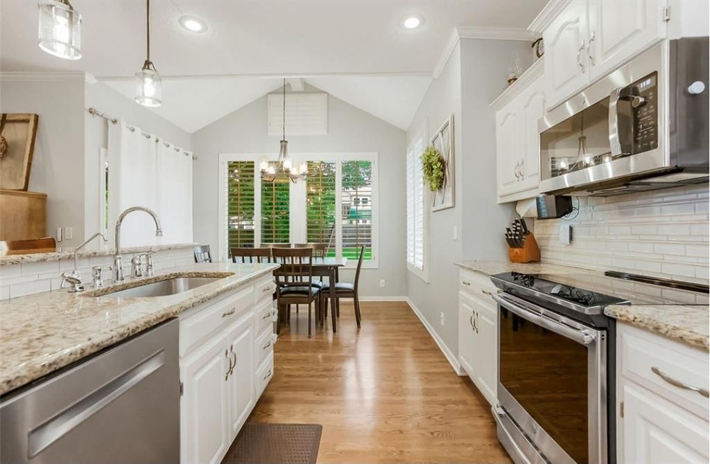 200 Shoreline Drive — photo 10