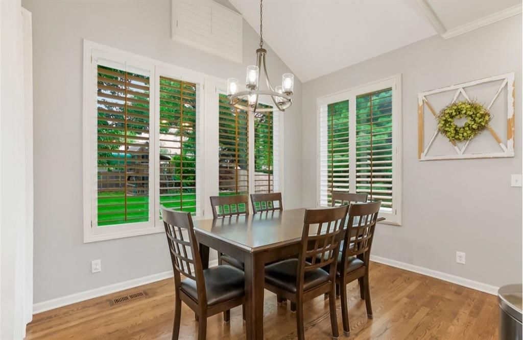 200 Shoreline Drive — photo 14