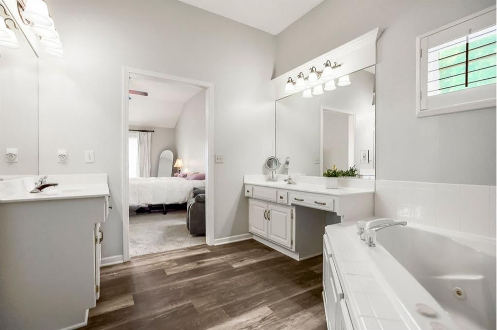 200 Shoreline Drive — photo 18