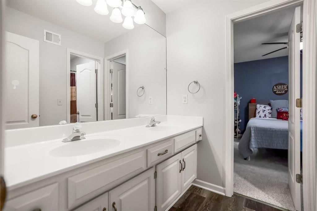200 Shoreline Drive — photo 21