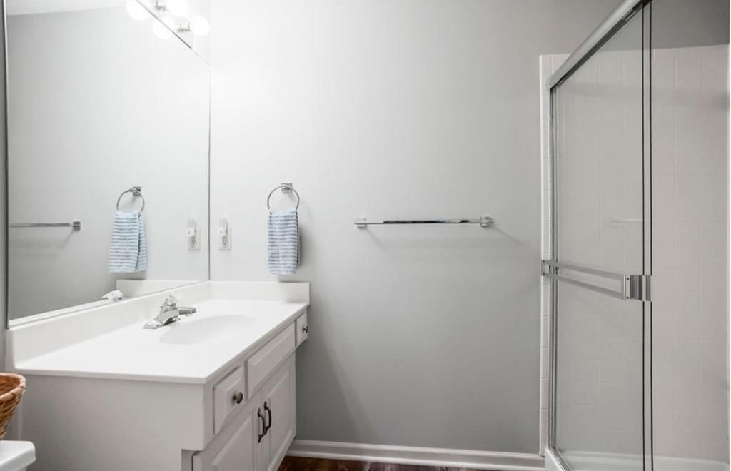 200 Shoreline Drive — photo 24