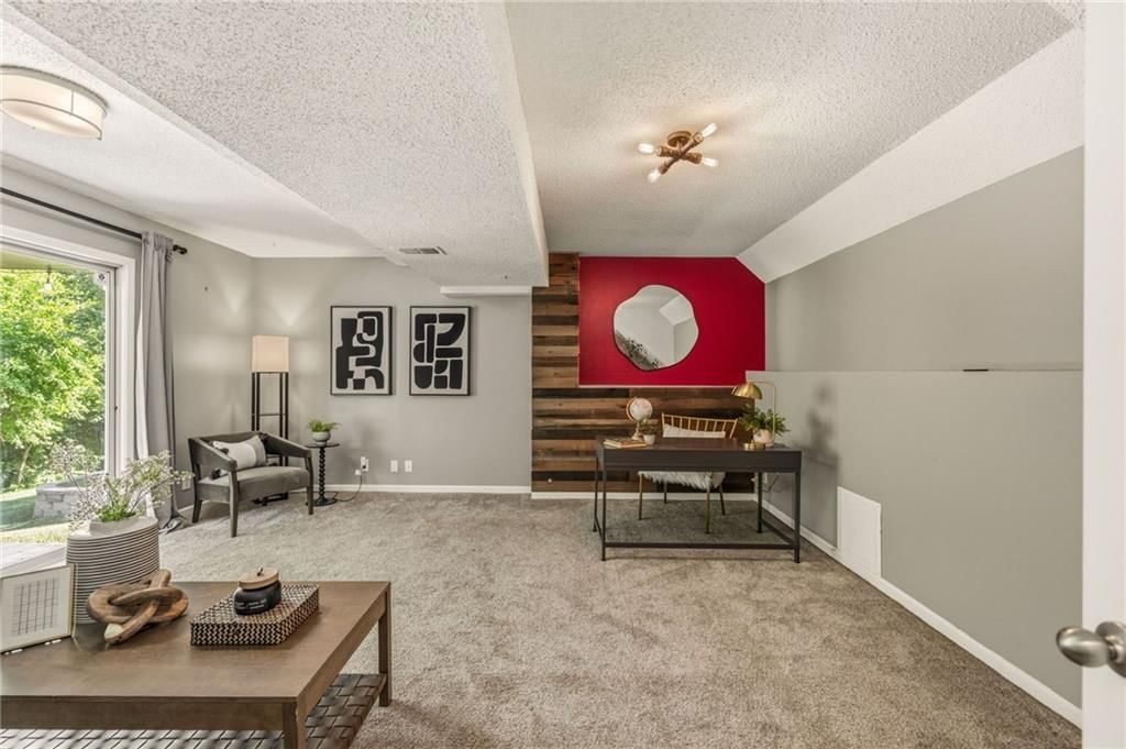 15446 FOSTER Street — photo 16