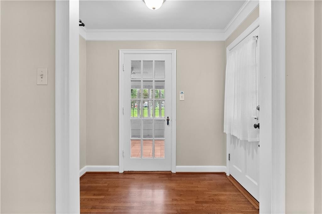 6849 Oak Terrace — photo 5