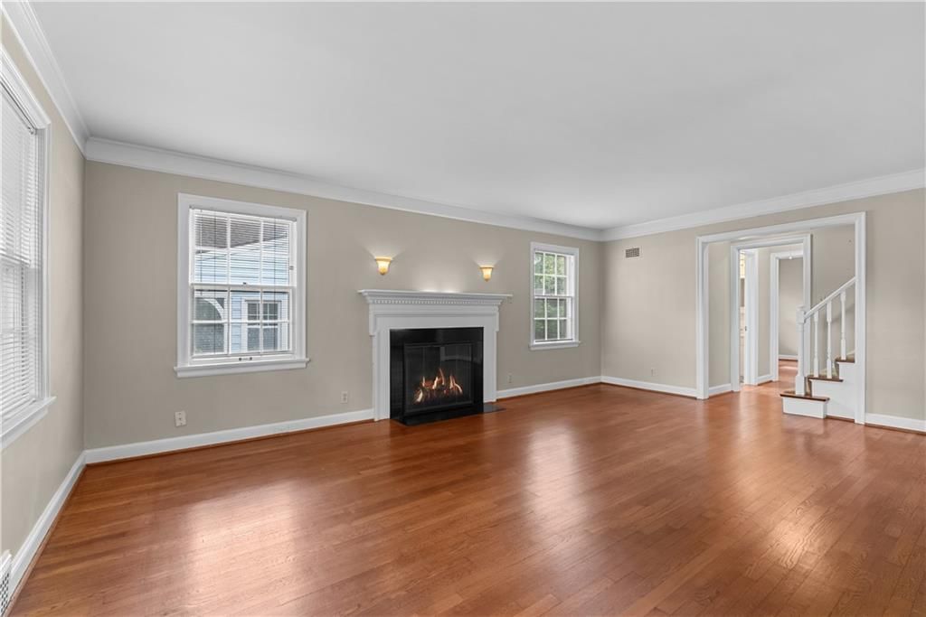 6849 Oak Terrace — photo 7