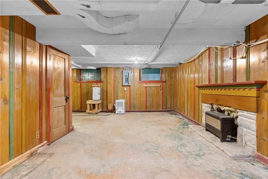 6849 Oak Terrace — photo 41