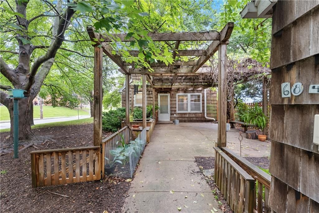 6849 Oak Terrace — photo 46