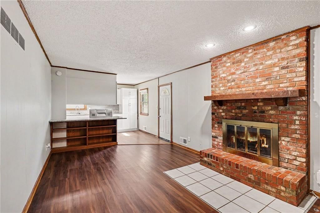 11047 Spring Valley Road — photo 5