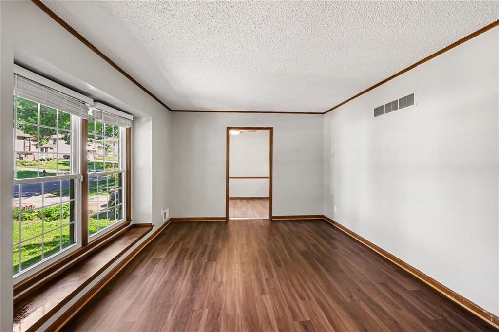 11047 Spring Valley Road — photo 6