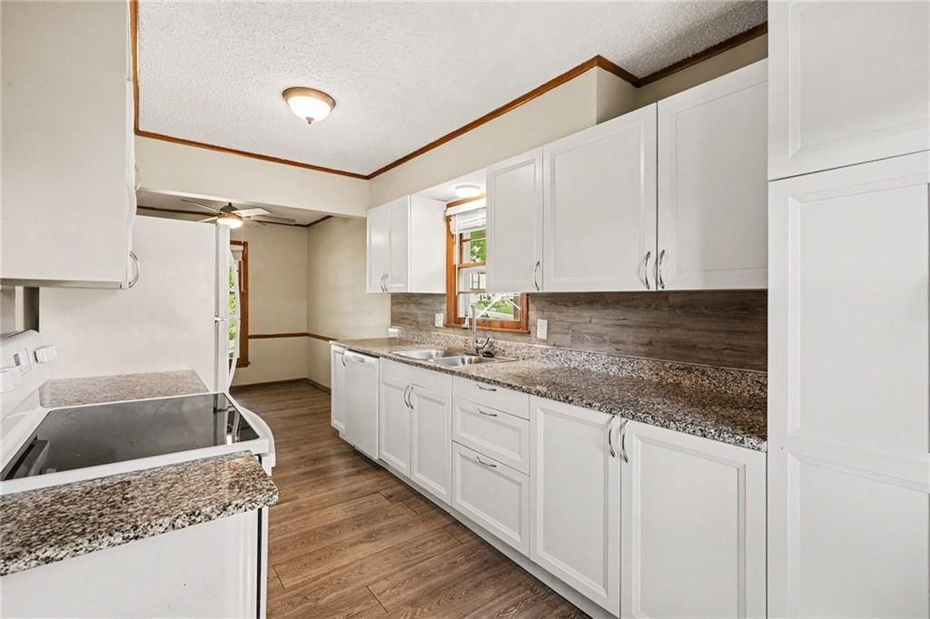 11047 Spring Valley Road — photo 9