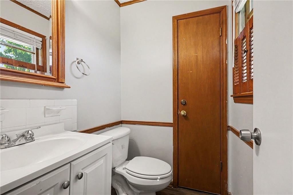 11047 Spring Valley Road — photo 16