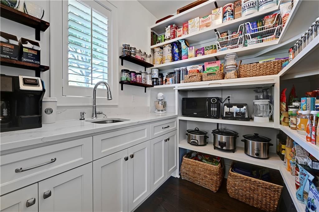 5004 W 70th Street — photo 22