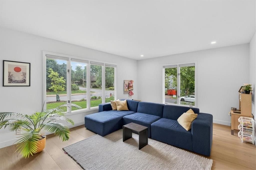 1624 W 50th Street — photo 16