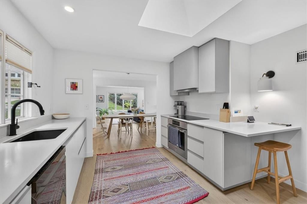 1624 W 50th Street — photo 21