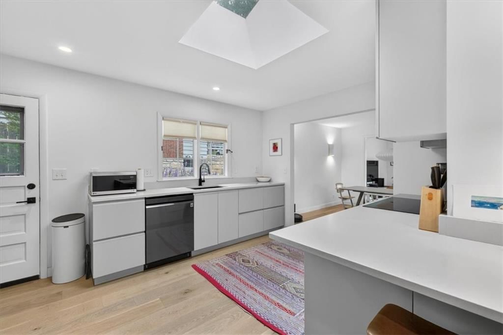 1624 W 50th Street — photo 22