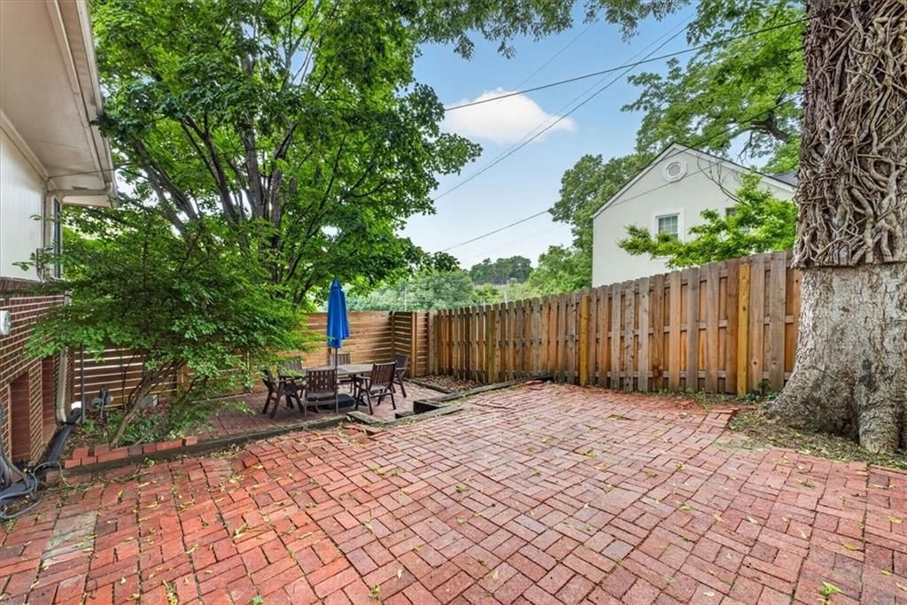 1624 W 50th Street — photo 35