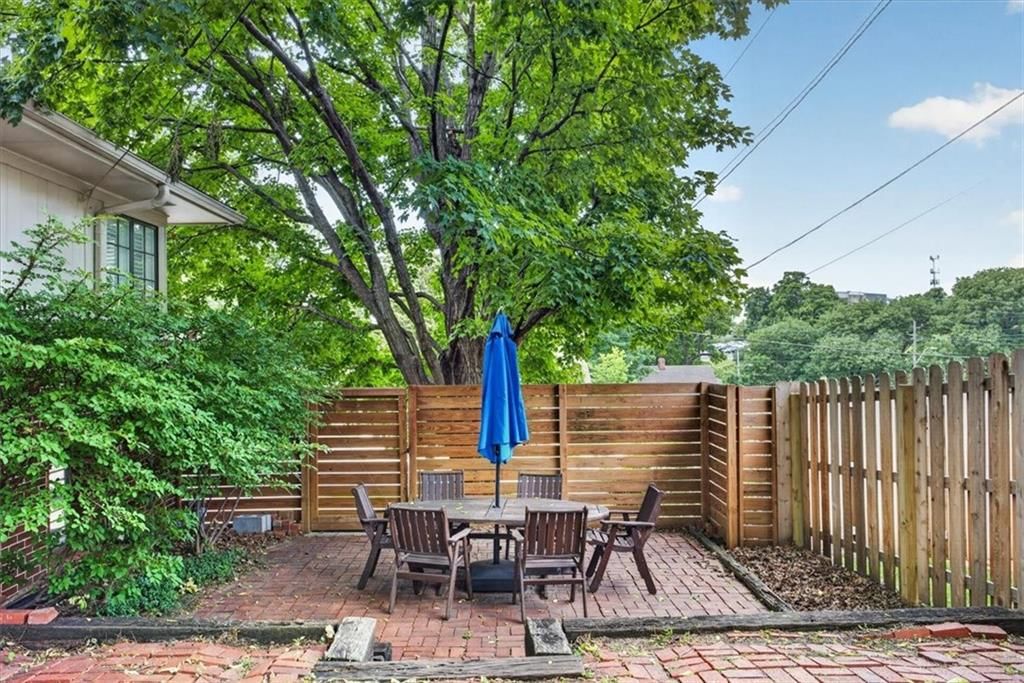 1624 W 50th Street — photo 36